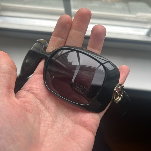 Gucci sunglasses - Picture 7 of 12
